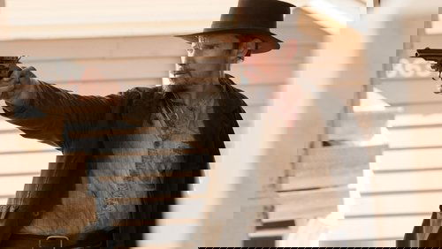 In a Valley of Violence - Thung Lũng Bạo Lực - Hình 2